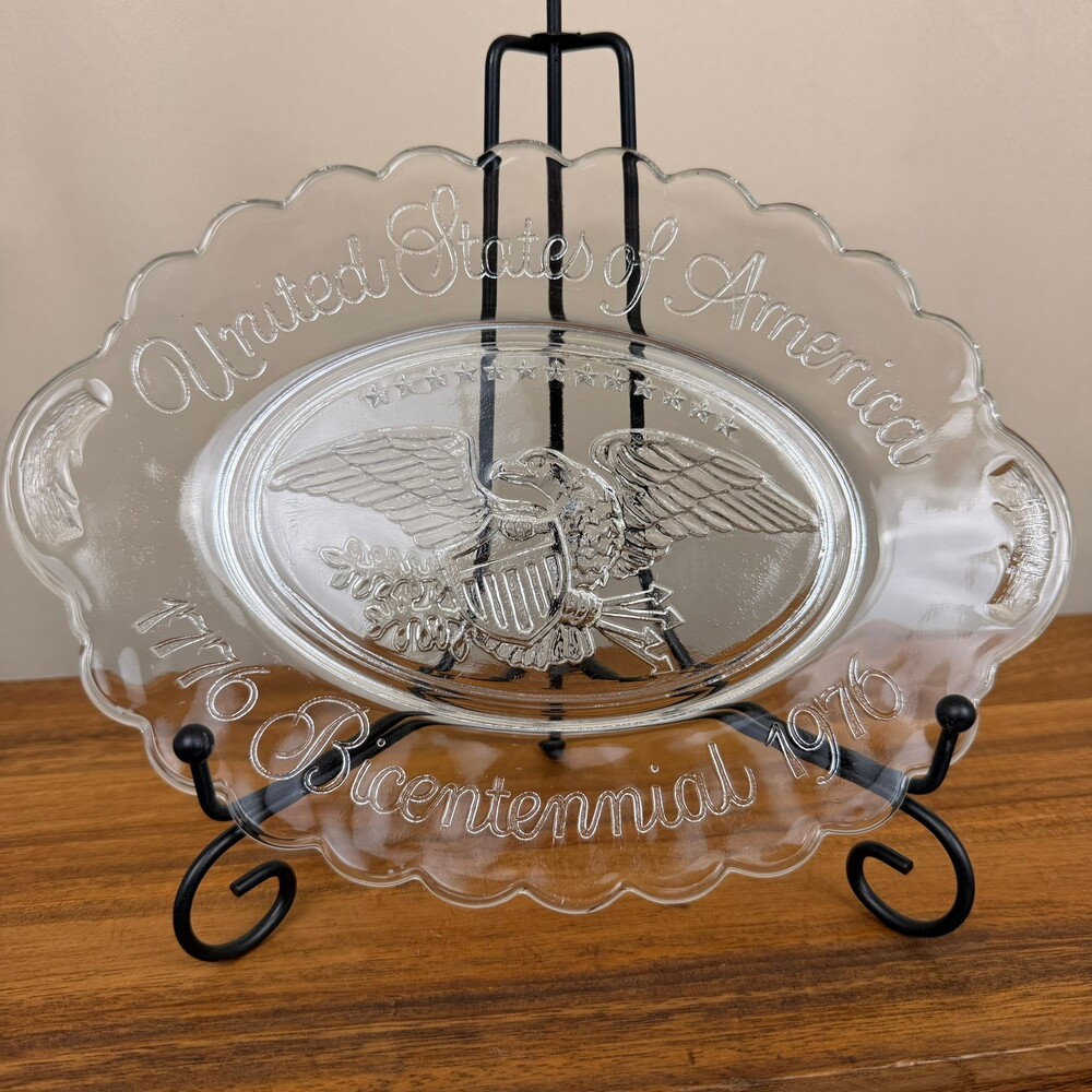 Avon United States of America Bicentennial 1776-1976 Clear Glass 9" Oval Plate
